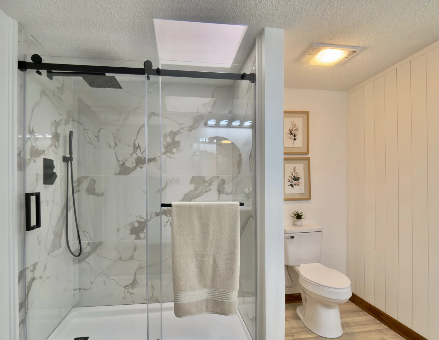 308 Castaway Drive after — bathroom