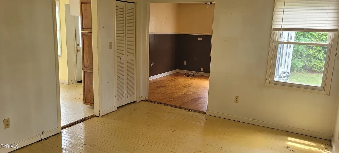 1301 Midland Drive before